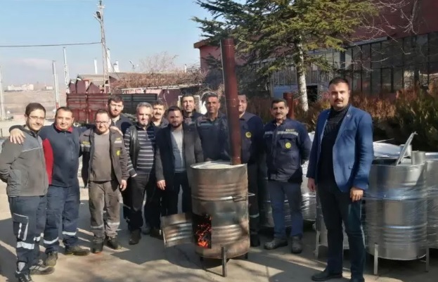 Kırıkkale MKE çalışanları depremzedeler için soba 